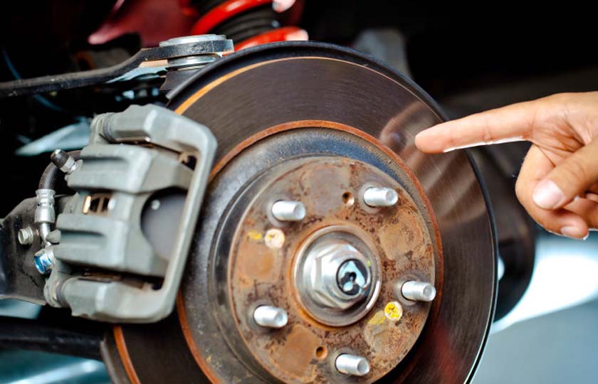 اولین سیستم‌های ترمز خودرو در اوایل قرن ۲۰